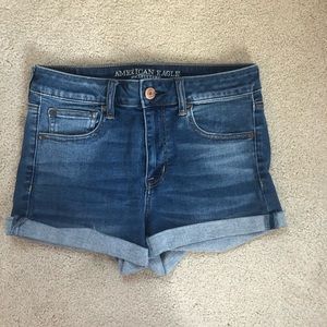 American Eagle High Waisted Shorts 🌹